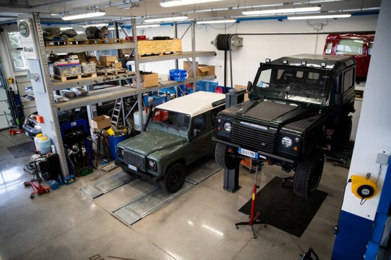 Officina Lampo 7 WhatsApp Image 2022 12 05 at 09.38.47 1 768x512